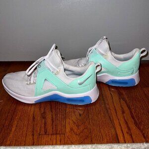 Nike Women's Air Max Shoes Bella White Silver Mint Light Blue Size 10